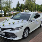 лента из фатина и цветов 1300
